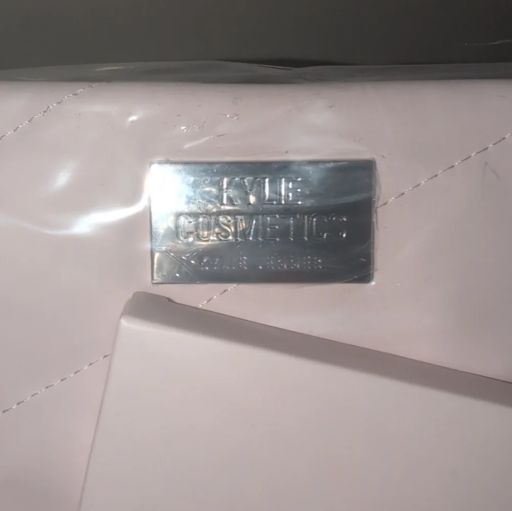 Kylie Cosmetics Pink Bag And Mirror Bundle